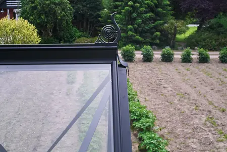 Capping - ICON Gardenhouse 8 · 13.0 m² (8' x 12') 3 mm Toughened Glass